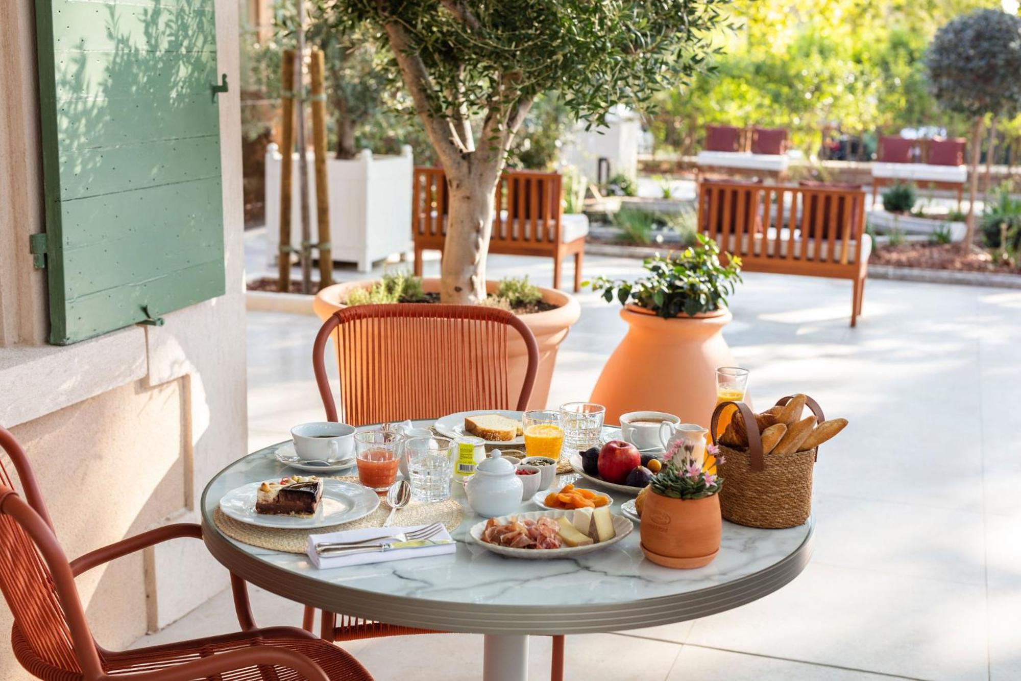 Cabriès Hotel Et Restaurant La Bastide Bourrelly - Mathias Dandine מראה חיצוני תמונה